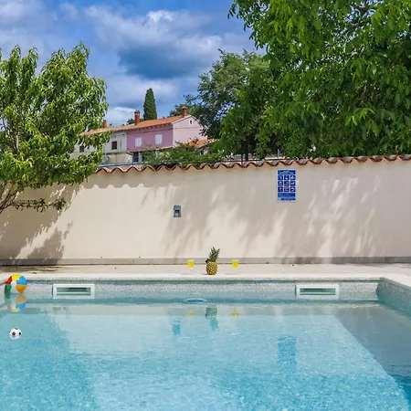 Nina By Interhome Casa vacanze